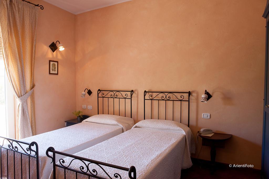 Albergo Del Lago Capalbio Ruang foto