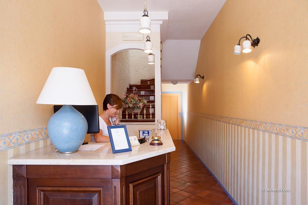 Albergo Del Lago Capalbio Bagian luar foto